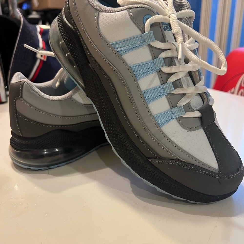 Men's Athletic Sneakers in Gray, White & Light Blue
